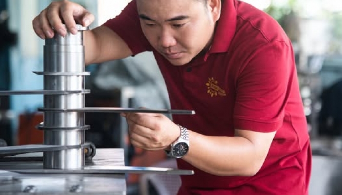 TỪ NGƯỜI NGOẠI ĐẠO ĐẾN ‘NGƯỜI CHẾ TẠO’ – HÀNH TRÌNH CỦA HOÀNG THANH